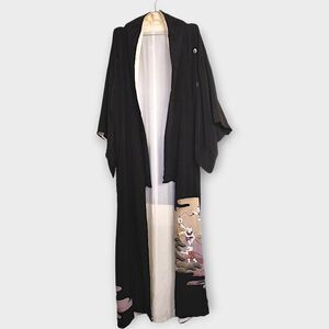 Vintage Silk Kimono Hand-Embossed Floral Design‎ Black White Japanese Vintage